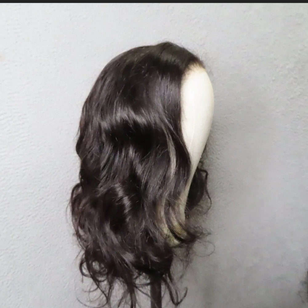 $229 MSRP 139- ISEE 18" OCEAN WAVE BLACK  100%Human Hair
